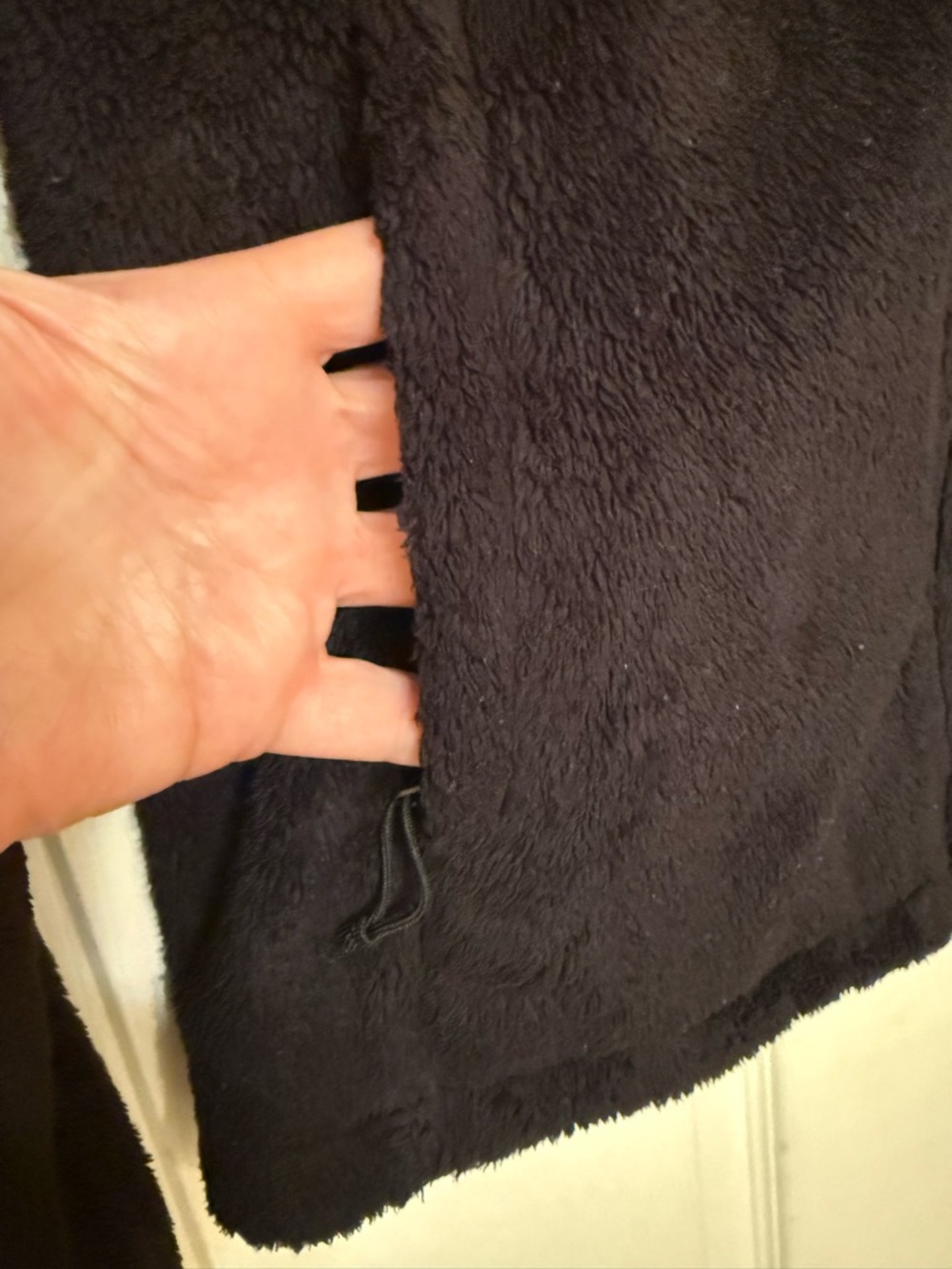 The North Face Black Fleece Jacket - Picture 5 of 6
